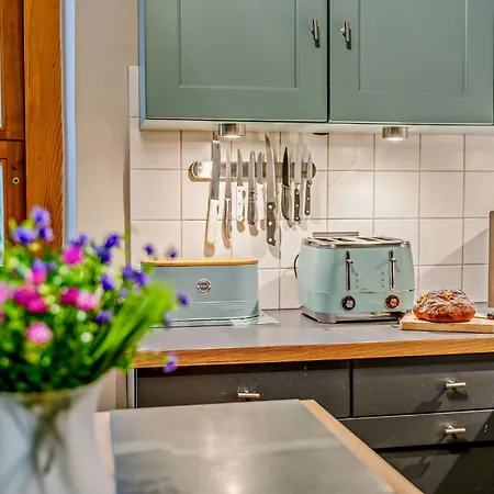 2 Bed In Ulverston Oc-91730 بيت للعطل *